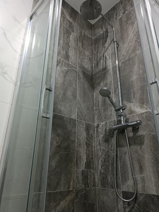 Bulevar C4 *